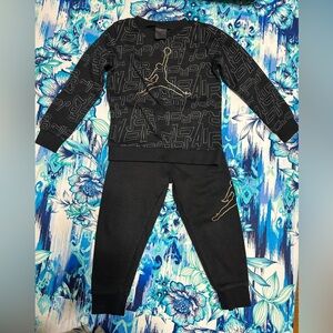 Toddler Jordan set size 4T